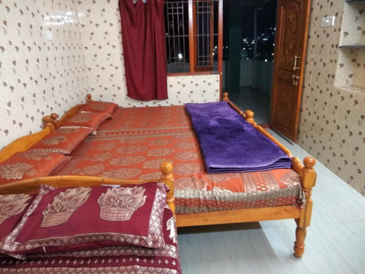 Maniis Homestay Vālpārai Εξωτερικό φωτογραφία