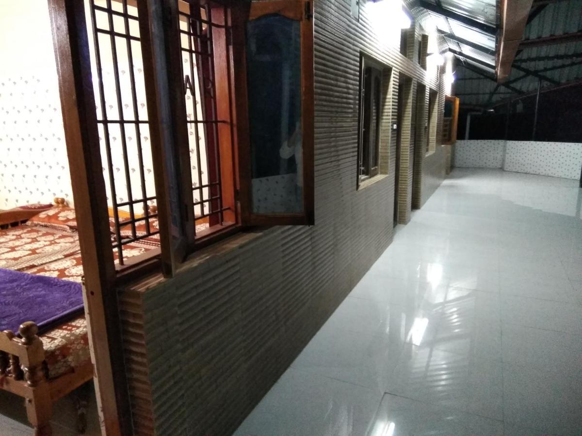 Maniis Homestay Vālpārai Εξωτερικό φωτογραφία