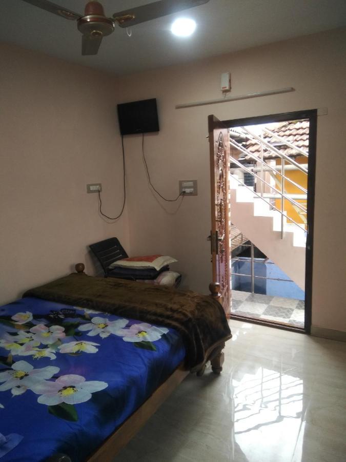 Maniis Homestay Vālpārai Εξωτερικό φωτογραφία
